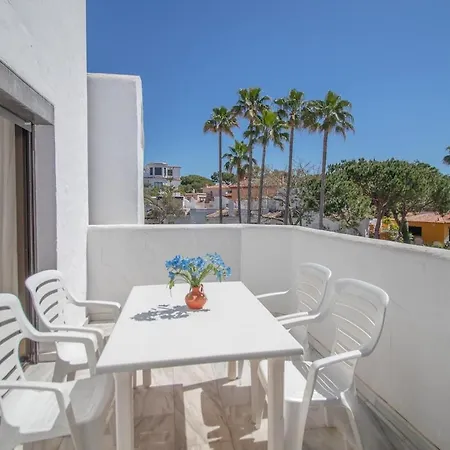 C63 - Sea View Peaceful Beach Apartamento